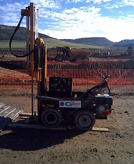 Penetrómetro trabajando para ADIF. Obra: Torquemada (Palencia).