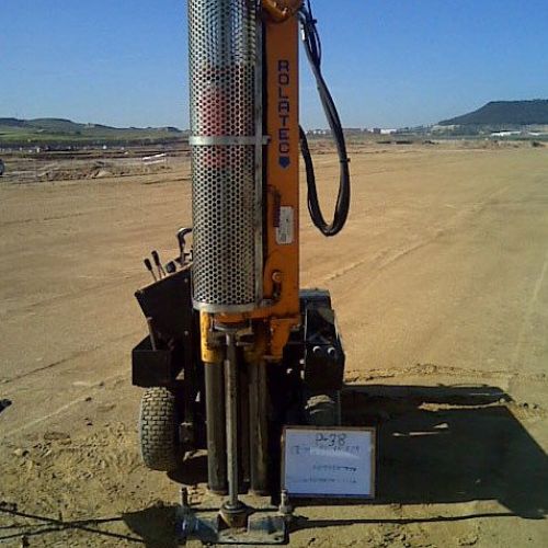 Penetrómetro trabajando para futura estación de tren. Obra:Valladolid.