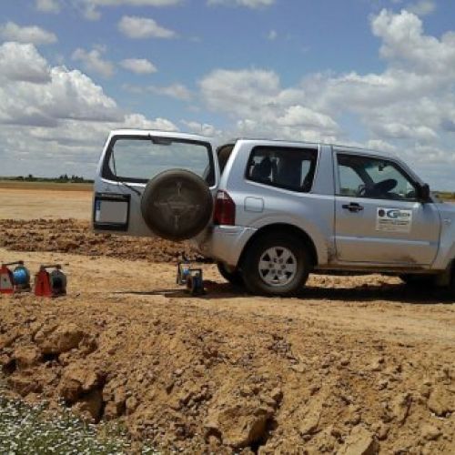 Estudio hidrogeológico, con apoyo de la técnica de  S.E.V.Obra: Gomecello (Salamanca)